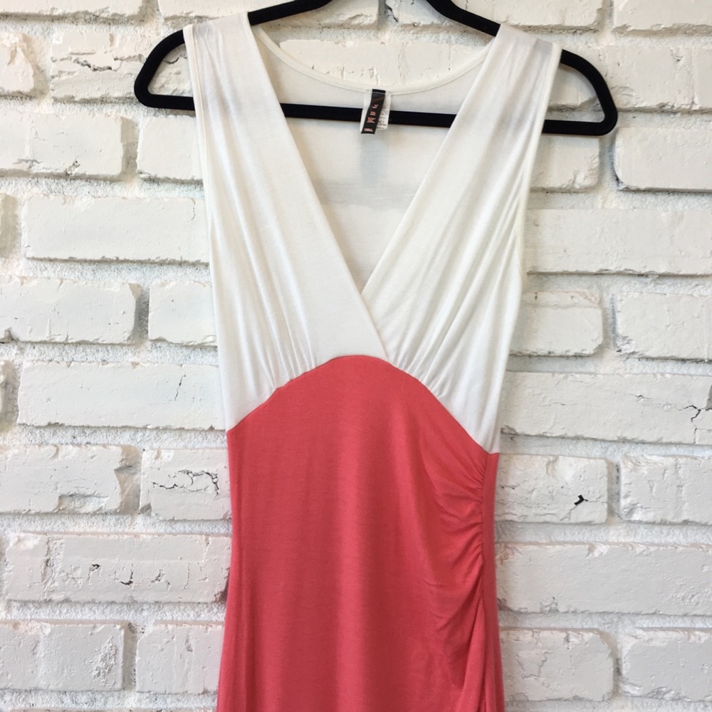 💥Sale! JNK Coral + White Splice Maxi Dress - Picture 4 of 8